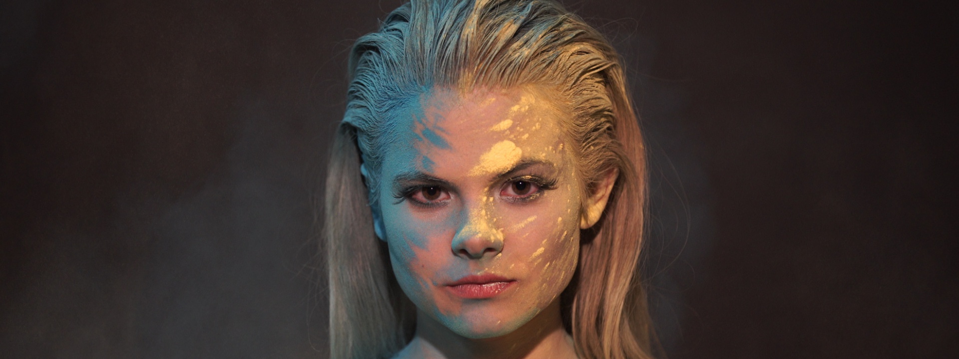 Beauty & Powder - Jo Simoes